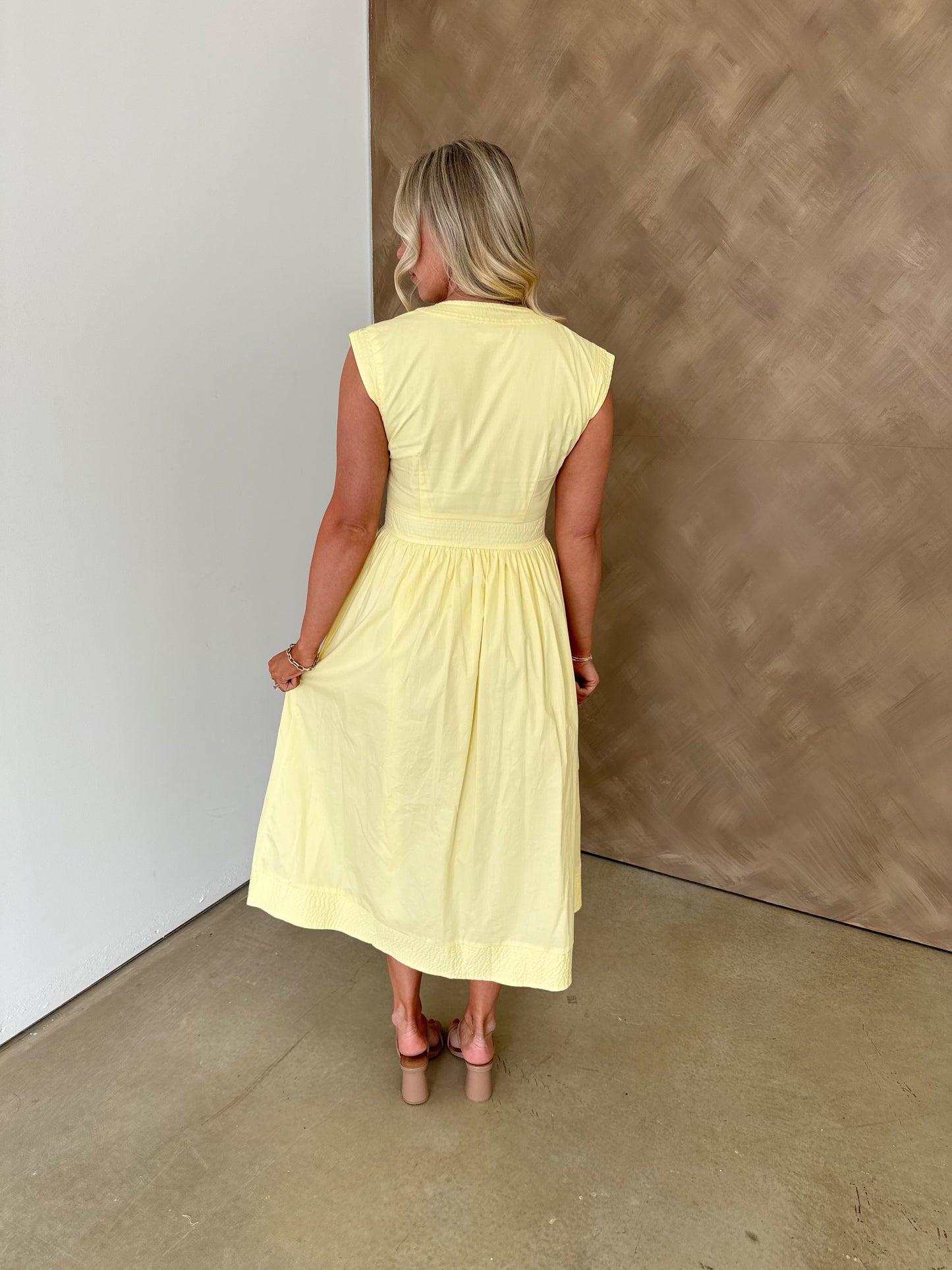 Amelia Midi